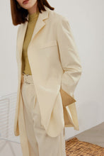 Load image into Gallery viewer, Belted Wide Shoulder Blazer