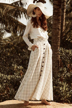 Load image into Gallery viewer, Button Front Skirt