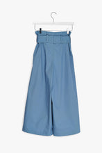 Load image into Gallery viewer, Cotton Pleat Wide Leg Belted Pants
