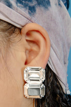 Load image into Gallery viewer, Trinite Earring Set
