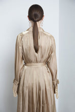 Load image into Gallery viewer, Pleated Back Trench Coat
