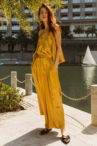 Pleated Loose Crop Pants