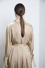 Load image into Gallery viewer, Pleated Back Trench Coat

